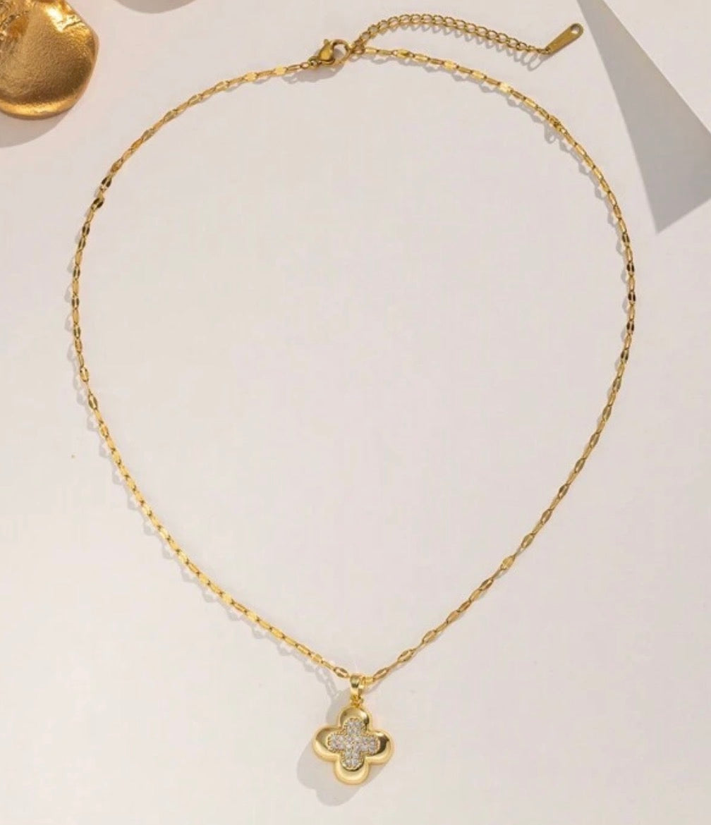 Clover Necklace