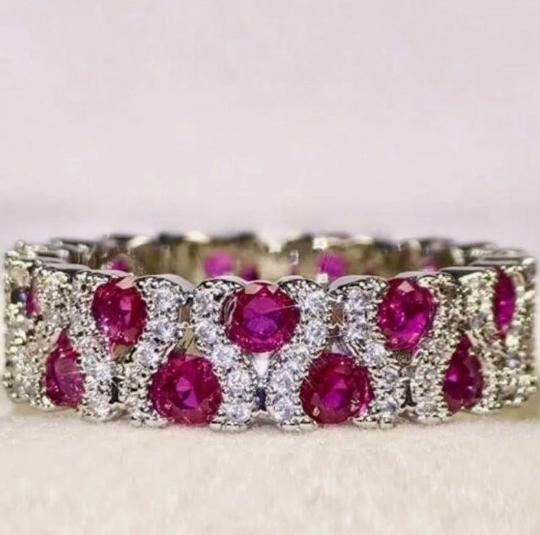 4-ever n love Classic Cubic Zirconia Micro Inlaid White Rhinestone Closed Ring