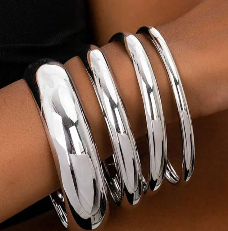 Chunky Bangles Stack