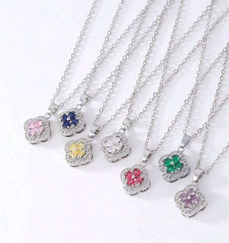 Clover Necklace